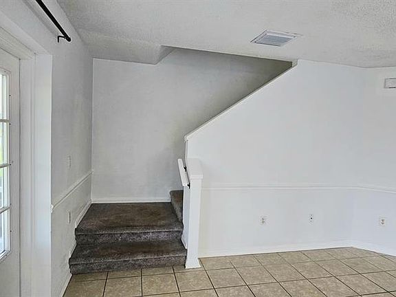 4th image of 641 KENSINGTON LAKE CIRCLE