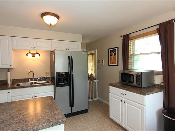 5th image of 1413 Southlyn Dr