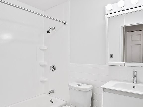 5th image of 162 Summer St #42AF