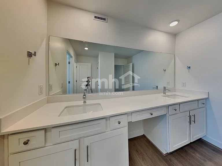13145 N Mustang Crossing Rd — Photo 22