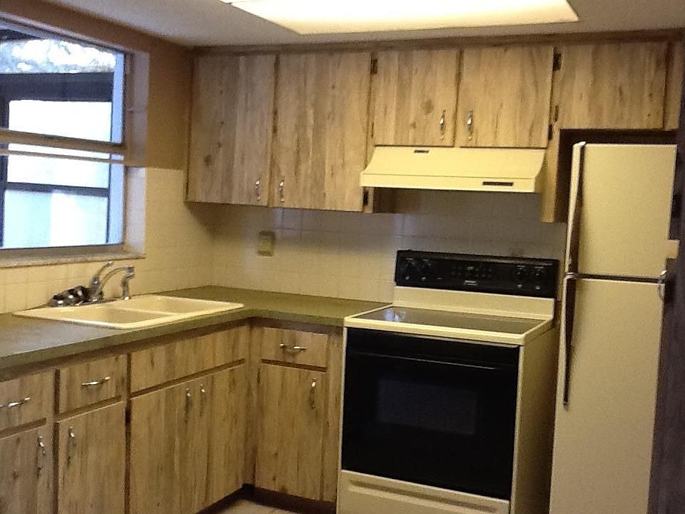 2nd image of 3038 Clewiston St