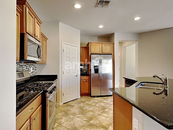 4th image of 2542 W Cordia Ln