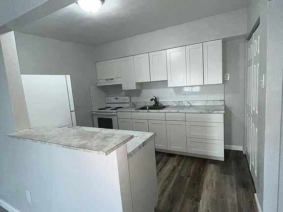 5th image of 4770 Kings Dr #G