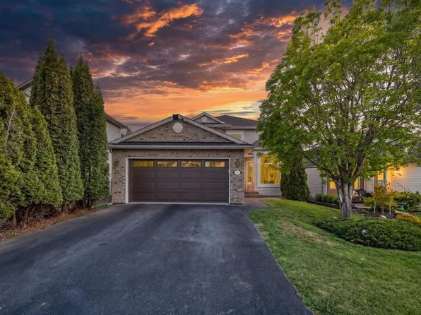 591 Byrne Cres SW, Edmonton, AB T6W 1E7