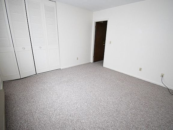 5th image of 267 S Liberty St APT B