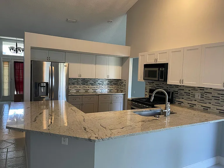 4782 Hamlets Grove Dr — Photo 2