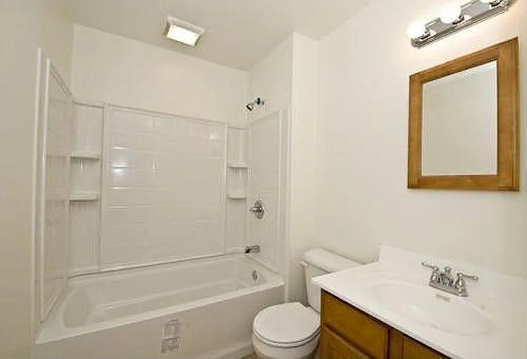 3026 Price Ave — Photo 5