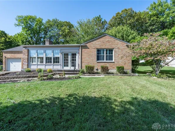1051 Forest Dr, Dayton, OH 45434