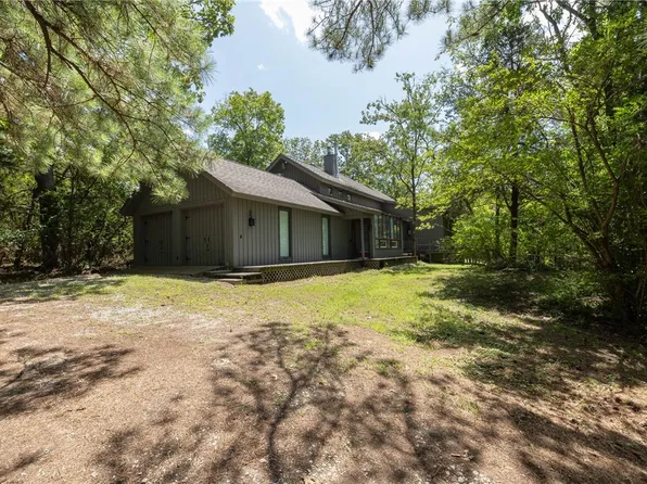 19584 Neills Bluff Rd, Springdale, AR 72764