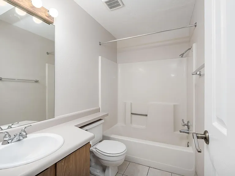 1199 E Waterside Cv #23 — Photo 16