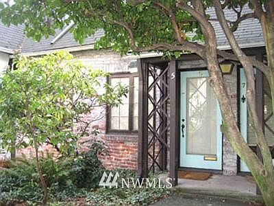 1st image of 4225 Brooklyn Avenue NE #5