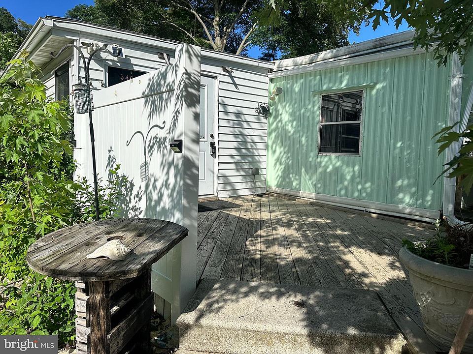 1st image of 34051 Orchid Ln