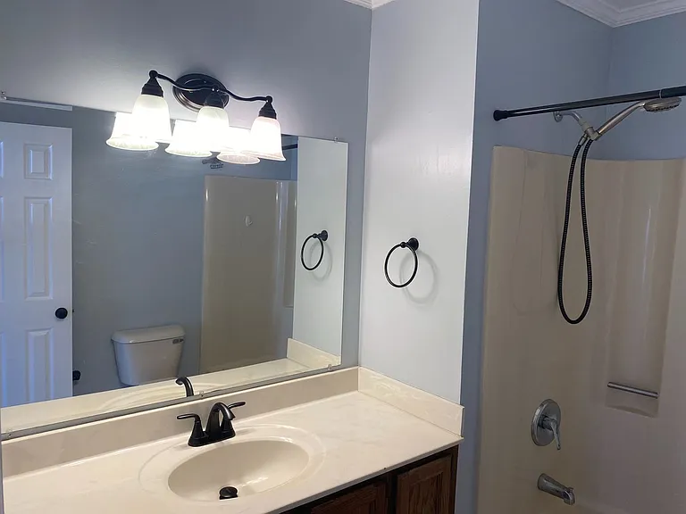 4307 Manchester Ln — Photo 4