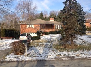 2314 Berkshire Dr, Pittsburgh, PA