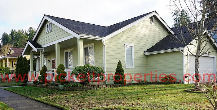1st image of 7050 Whistle Ln NE