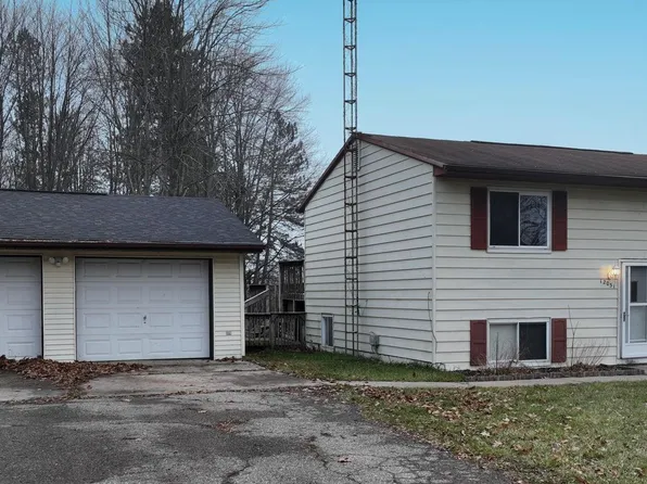 12031 N Lewis Rd, Clio, MI 48420