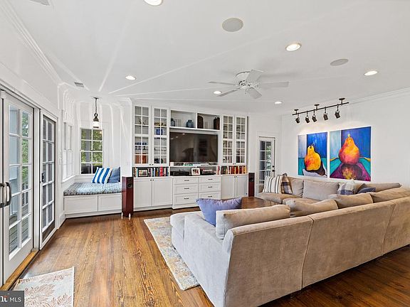 5th image of 366 Queen Anne Rd