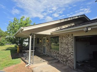 216 W Seward Rd, Guthrie, OK 73044