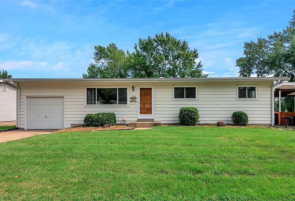 1st image of 1370 Bobolink Dr