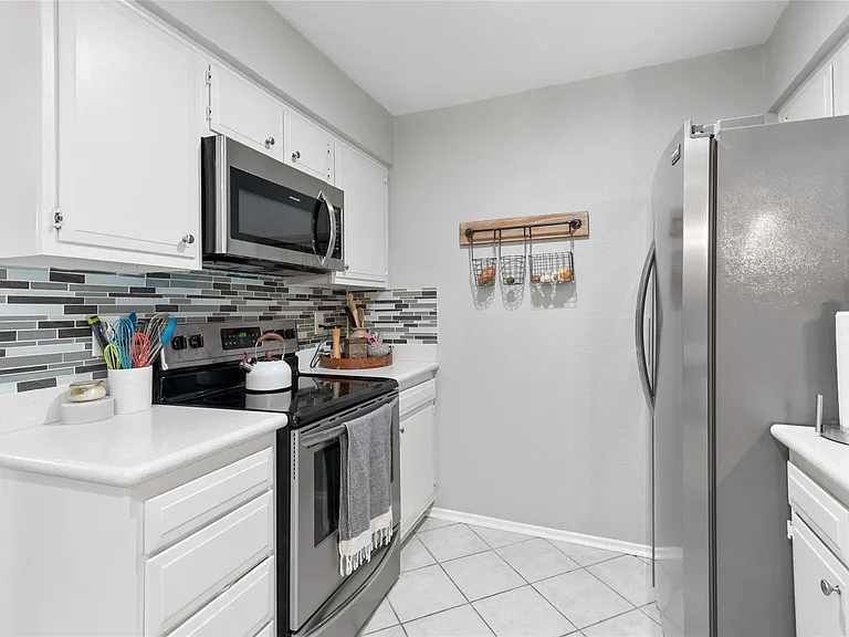 105 Sweetgum St — Photo 13