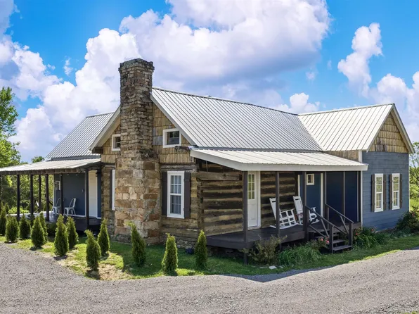 297 County Road 714, Valley Head, AL 35989