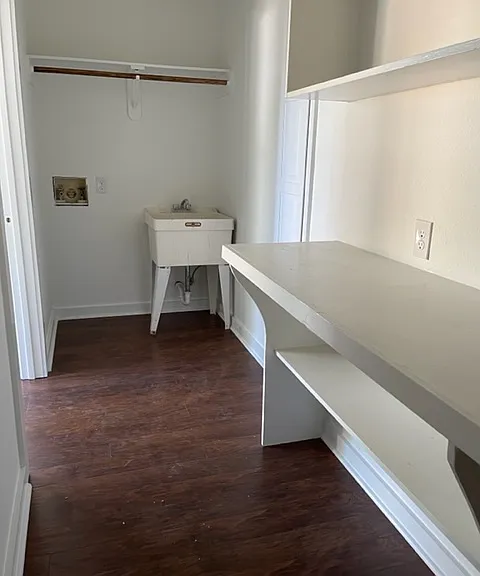 528 S Crocker St — Photo 7