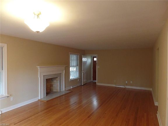4th image of 7310 Midfield St #1