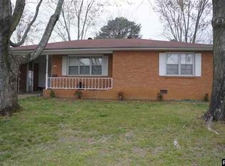 303 Belair Dr, Greenfield, TN 38230