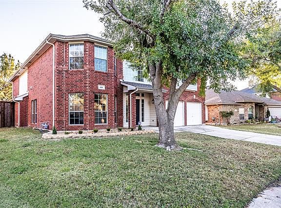 3rd image of 216 Willowlake Dr
