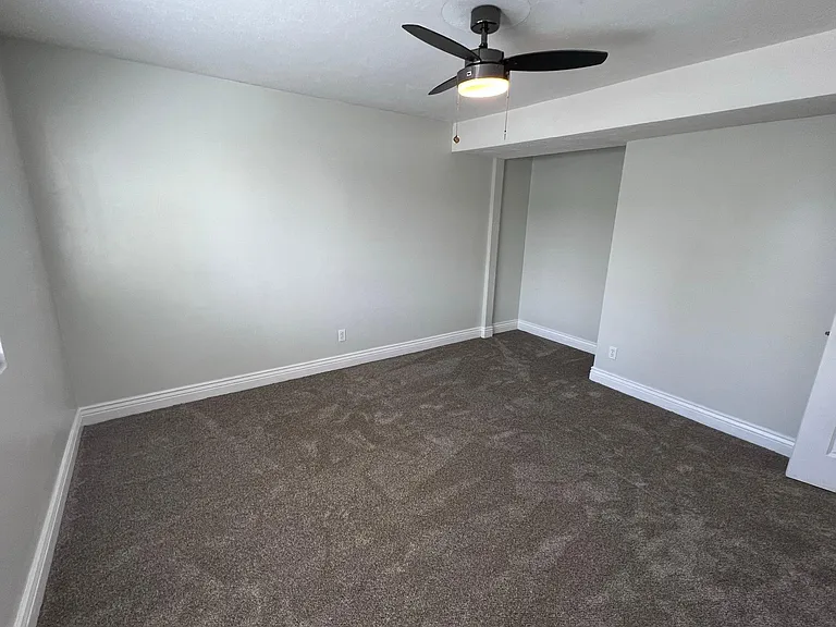 893 E Arnecia Ct #20 — Photo 9