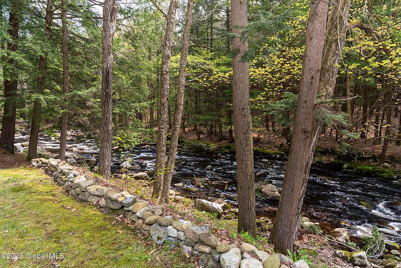 5th image of 197 Hans Creek Road