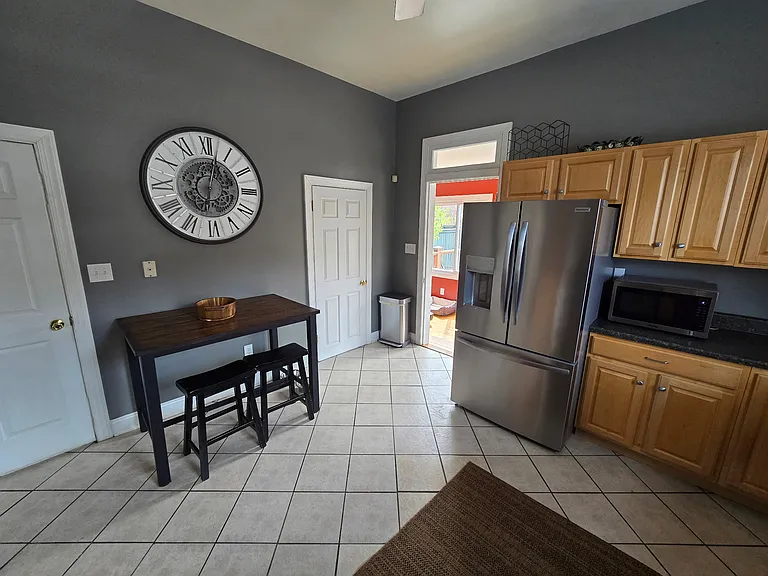 3225 Ellwood Ave — Photo 14