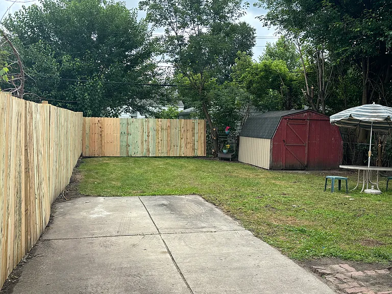 1410 E Madge Ave — Photo 34
