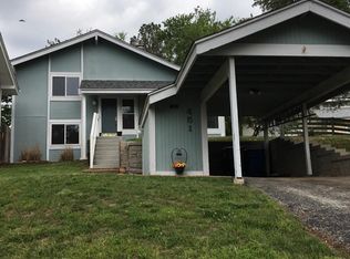 451 Down Hill Dr, Ballwin, MO