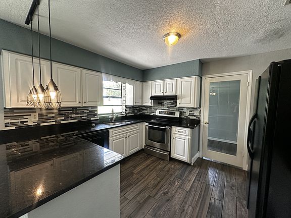 4th image of 5020 NE 7th St