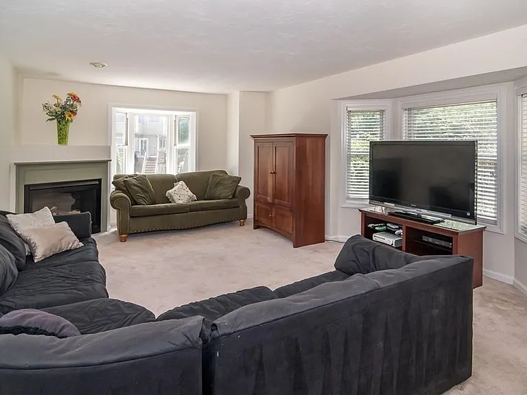 65 Half Crown Cir #85B — Photo 7