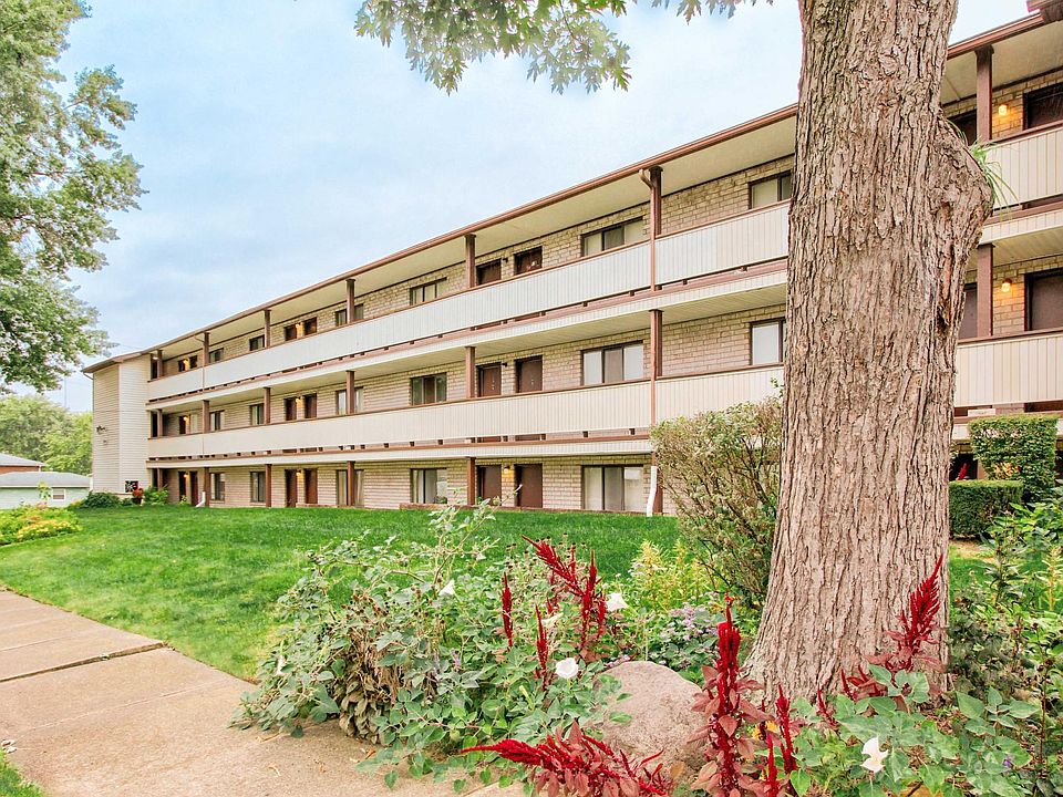 1st image of 888 Rosamond Ave Floor 1
