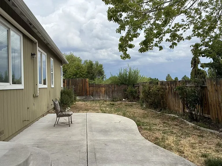 1497 Wessex Cir — Photo 12