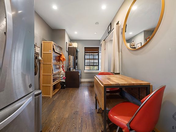 3rd image of 42 Palmetto St APT 1F