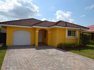 15636 SW 35th Ter, Miami, FL 33185