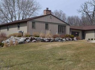 N6967 Deloris Ln APT 16, Lake Mills, WI 53551