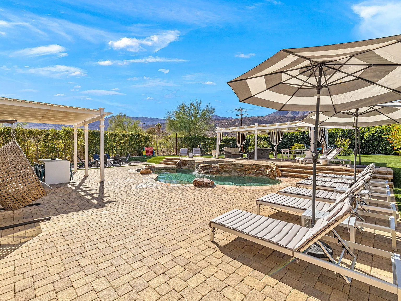 5 bed, 4858 sqft, $35,000 — Photo 4