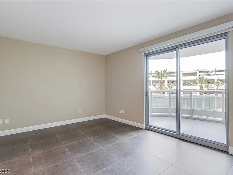 222 Karen Ave #201 — Photo 25