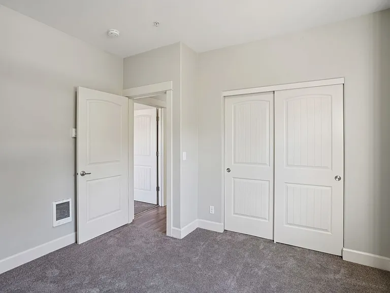 Aspen Grove Apartments — Photo 38