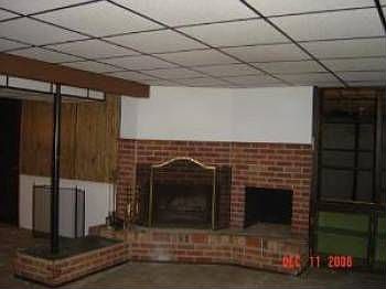 1st image of 835 N Elmwood Dr
