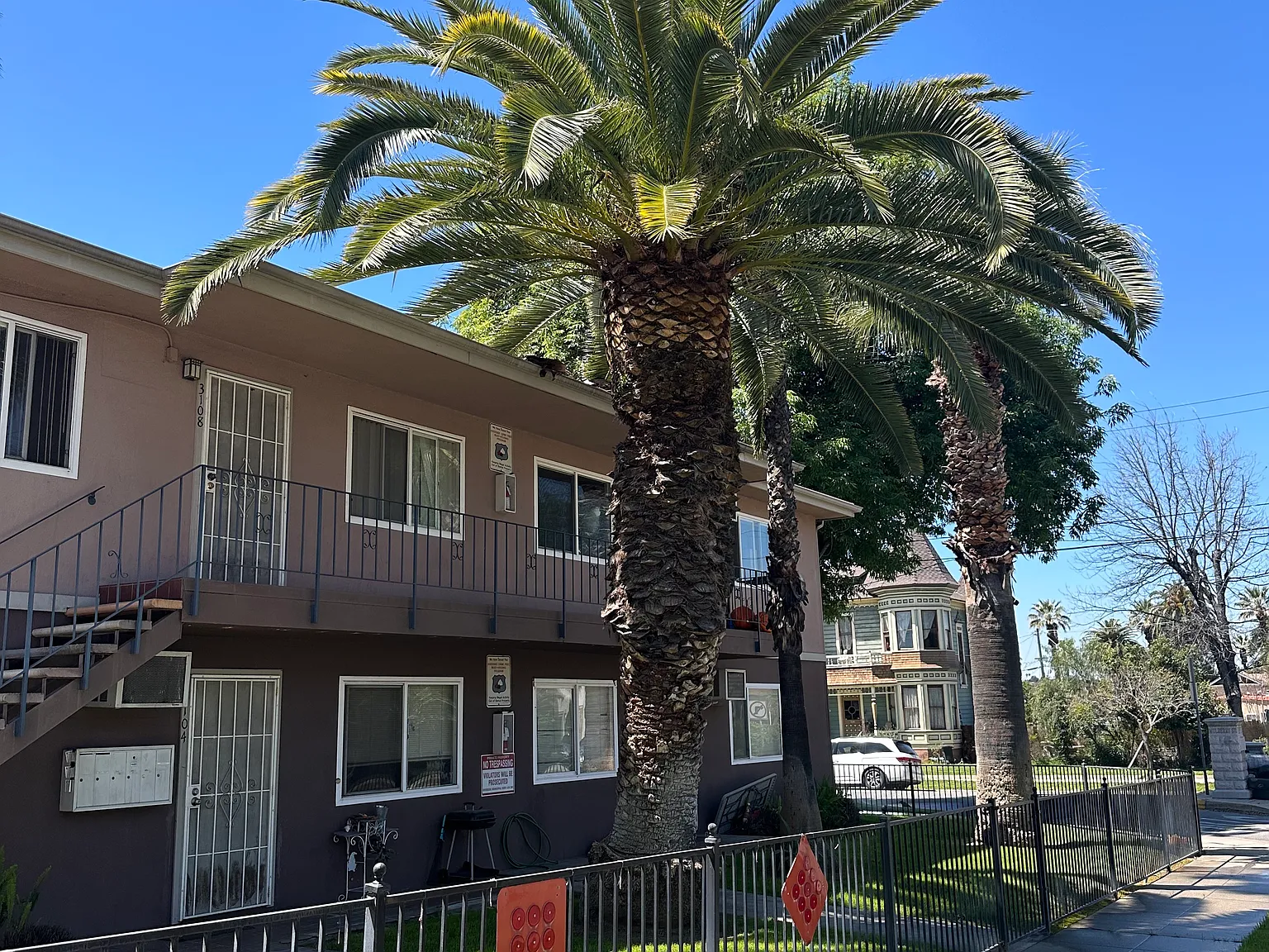 2 bed, 900 sqft, $1,970 — Photo 1