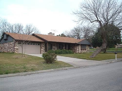 2nd image of 6702 ALAN HALE DR