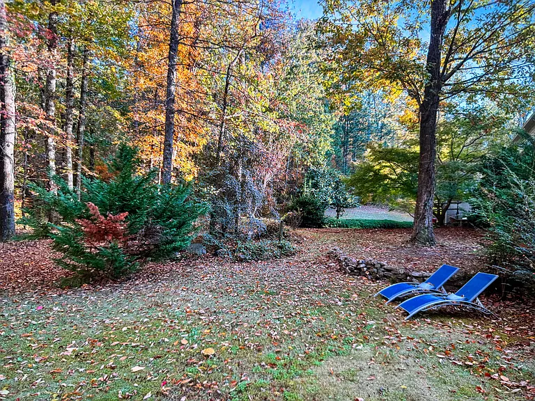 1500 Woodridge Pl — Photo 32