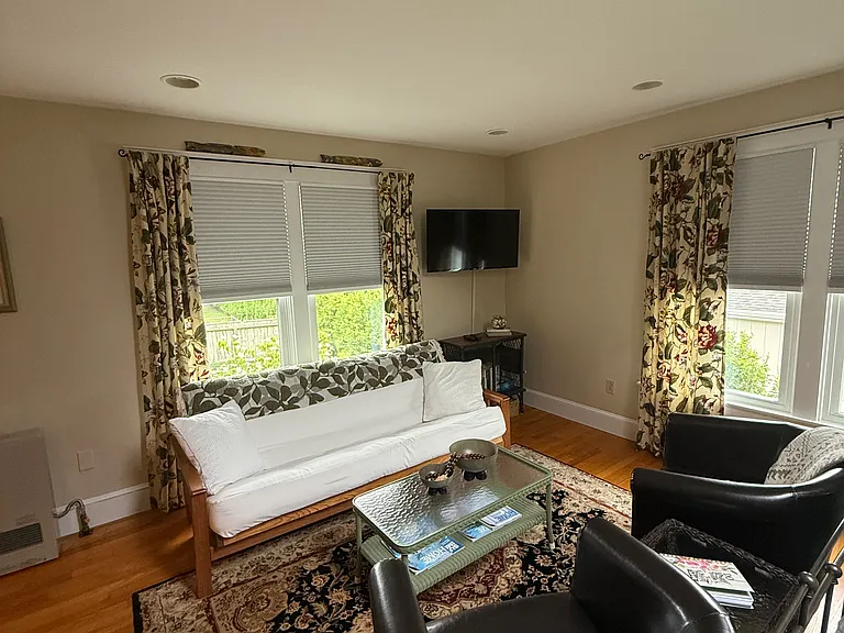 141 Coggeshall Ave #2 — Photo 10