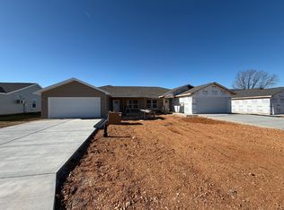 174 Ruby Ln, Hollister, MO 65672